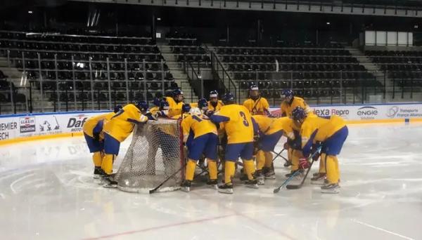 Збірна України U-18 з хокею обіграла Угорщину у серії булітів на ЧС-2023