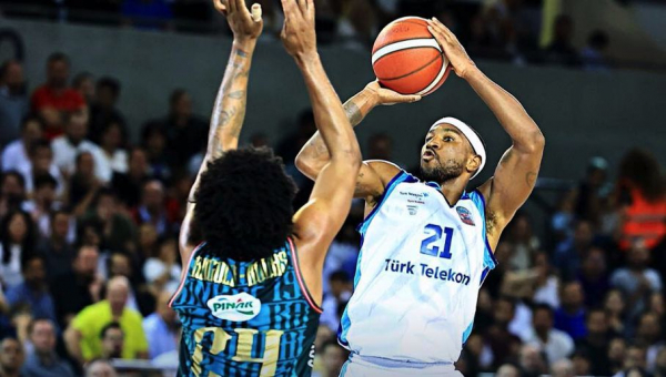 Чемпіонат Туреччини, 1/2 фіналу: &ldquo;Тюрк Телеком&rdquo; зазнав домашньої поразки