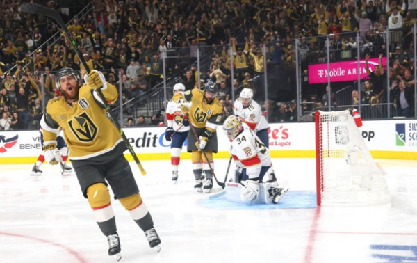 Вегас б'є Флориду у другій грі фіналу НХЛ