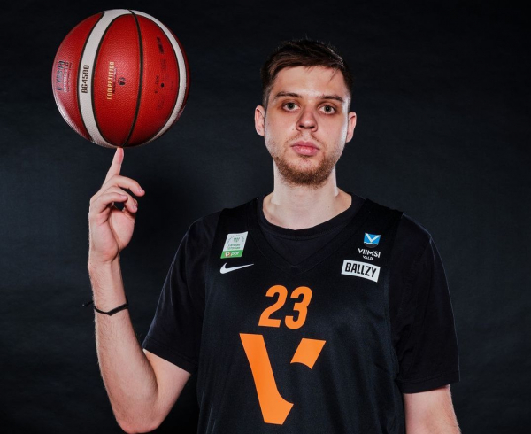 Форвард збірної України продовжить кар’єру в естонському клубі Форвард збірної України продовжить кар’єру в естонському клубі