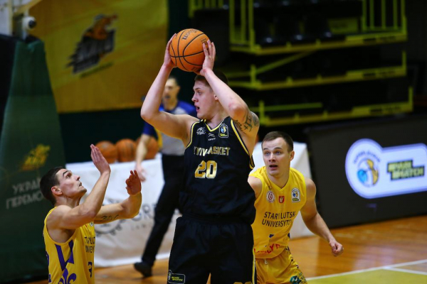 &ldquo;Київ-Баскет&rdquo; оголосив підписання бігмена Фреш-Стаханова