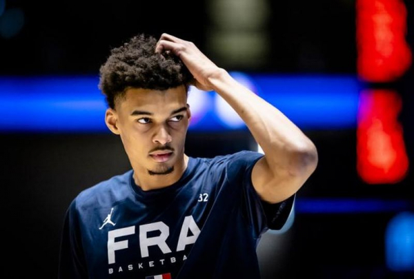 Віктор Вембаньяма планує зіграти на Олімпіаді в Парижі Віктор Вембаньяма планує зіграти на Олімпіаді в Парижі