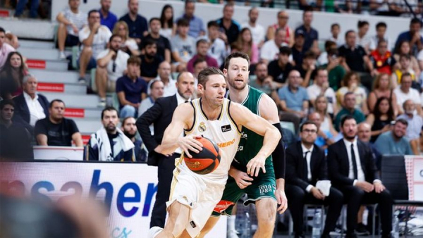 “Реал” вшосте поспіль виграв Суперкубок Іспанії “Реал” вшосте поспіль виграв Суперкубок Іспанії