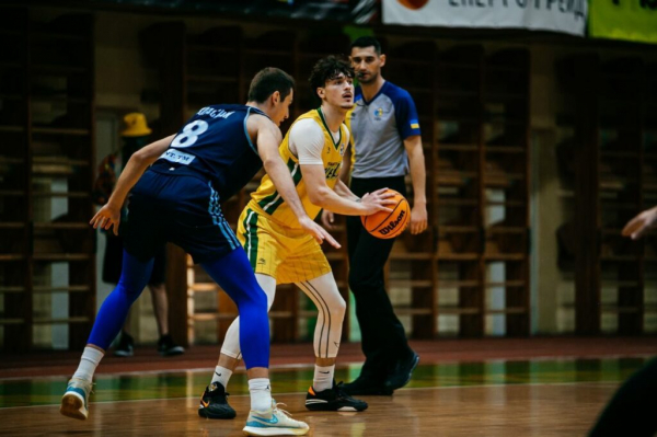 &ldquo;Прикарпаття-Говерла&rdquo; в домашньому контрольному матчі перемогла &ldquo;Дніпро&rdquo;