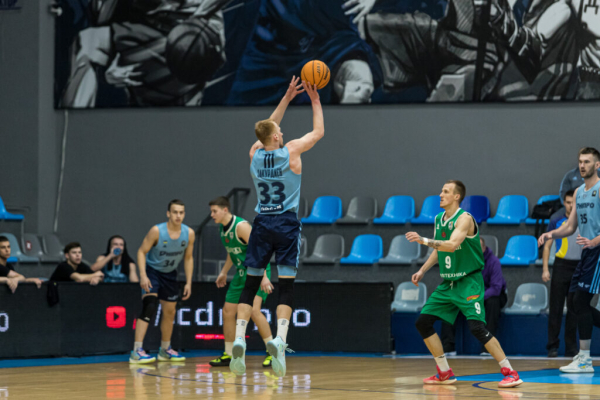 &ldquo;Дніпро&rdquo; обіграв &ldquo;Запоріжжя&rdquo; у другий день Меморіалу ім. ЗТУ Говорунова і ЗТУ Таслицького