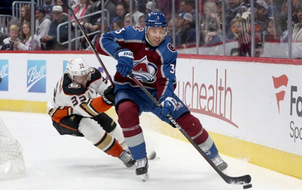 НХЛ: Ванкувер - перший на Заході, Колорадо б'є Анахайм НХЛ: Ванкувер - перший на Заході, Колорадо б'є Анахайм