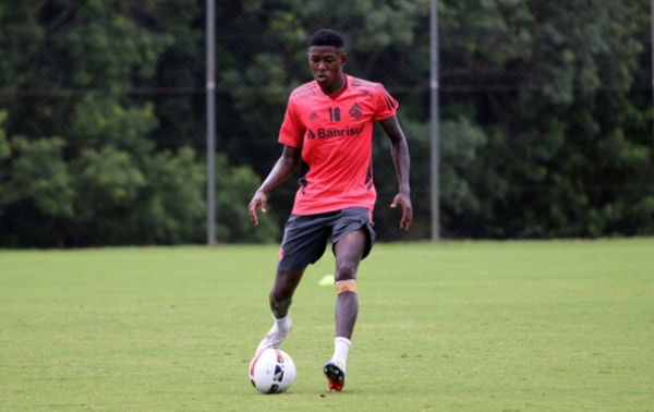 Шахтар готовий продати Вітао Інтернасьоналу – ЗМІ Шахтар готовий продати Вітао Інтернасьоналу – ЗМІ