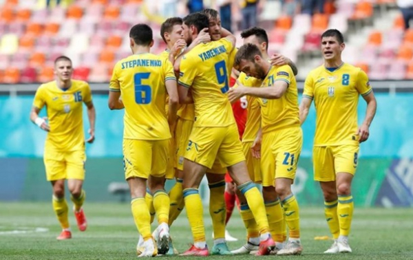 Україна та Росія гратимуть на нейтральних полях Україна та Росія гратимуть на нейтральних полях