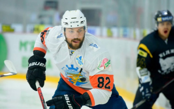 Українського хокеїста на рік дискваліфікували за расизм Українського хокеїста на рік дискваліфікували за расизм