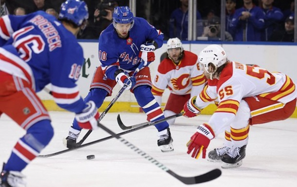 Росіянин спровокував масову бійку у матчі НХЛ Росіянин спровокував масову бійку у матчі НХЛ