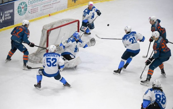 Сокіл став чемпіоном України з хокею Сокіл став чемпіоном України з хокею