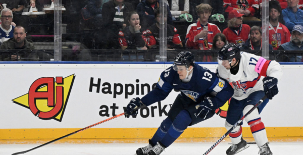 ЧС-2024 з хокею. Швеція розгромила Польщу, Швейцарія “перестріляла” Австрію ЧС-2024 з хокею. Швеція розгромила Польщу, Швейцарія “перестріляла” Австрію