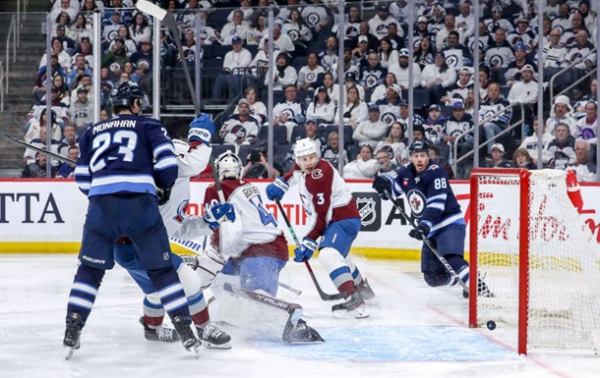 НХЛ плей-оф: Кароліна і Колорадо у чвертьфіналі НХЛ плей-оф: Кароліна і Колорадо у чвертьфіналі