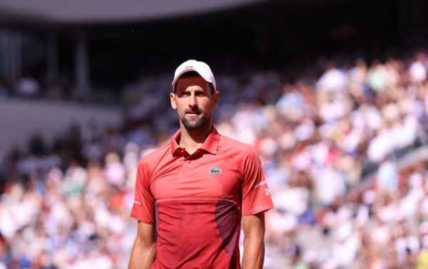 Джокович знявся з Ролан Гаррос і втратить статус першої ракетки Джокович знявся з Ролан Гаррос і втратить статус першої ракетки
