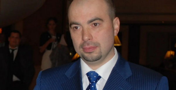 Ексгравець збірної України з хокею Завальнюк буде позбавлений всіх спортивних та державних нагород України Ексгравець збірної України з хокею Завальнюк буде позбавлений всіх спортивних та державних нагород України