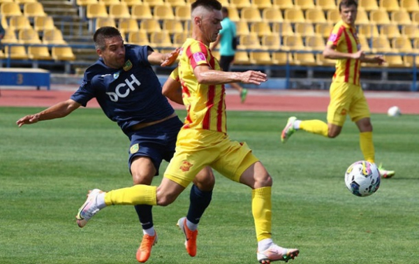 Металіст розійшовся миром з Інгульцем у матчі УПЛ Металіст розійшовся миром з Інгульцем у матчі УПЛ