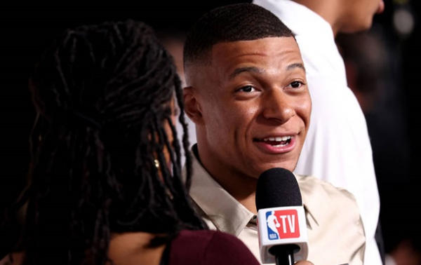 Мбаппе зустрічається із трансгендером &ndash; ЗМІ