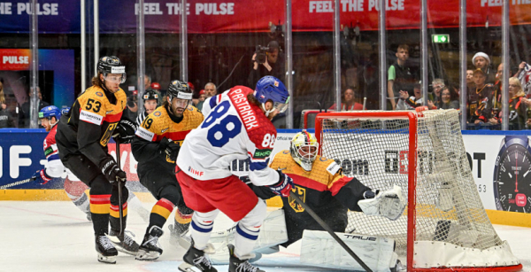 ЧС-2025 з хокею. Чехія розгромила Німеччину, Франція вибула у дивізіон 1A, Фінляндія у серії булітів обіграла Канаду ЧС-2025 з хокею. Чехія розгромила Німеччину, Франція вибула у дивізіон 1A, Фінляндія у серії булітів обіграла Канаду