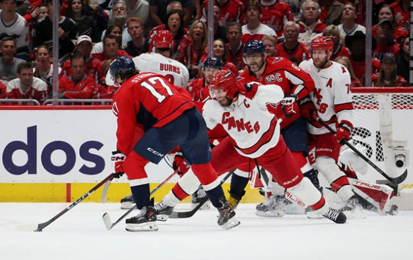 НХЛ, плей-оф: Кароліна завершила серію з Вашингтоном