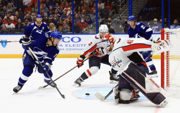 НХЛ: Чикаго перемагає вперше у сезоні НХЛ: Чикаго перемагає вперше у сезоні