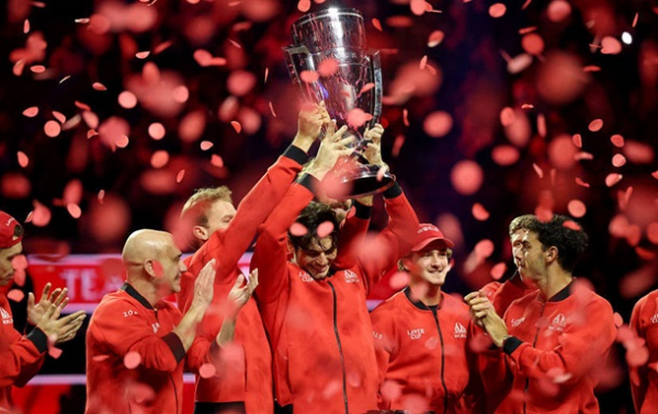 Кубок Лейвера: збірна Світу здобула перемогу над Європою Кубок Лейвера: збірна Світу здобула перемогу над Європою