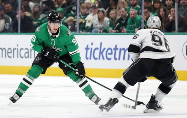 НХЛ: Даллас перервав серію невдач, Тампа програла