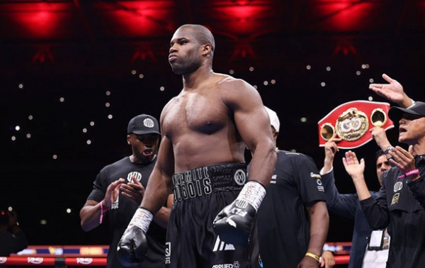 Команда Дюбуа націлилася на поєдинок за чемпіонський пояс