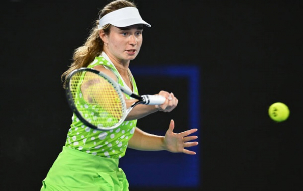 Снігур залишає суперницю позаду та йде далі в AO-2026